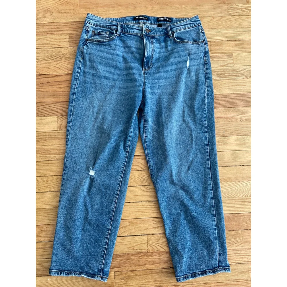 Joe Fresh Women’s Blue Distressed Straight Leg Jeans Size 18W - Picture 2 of 9